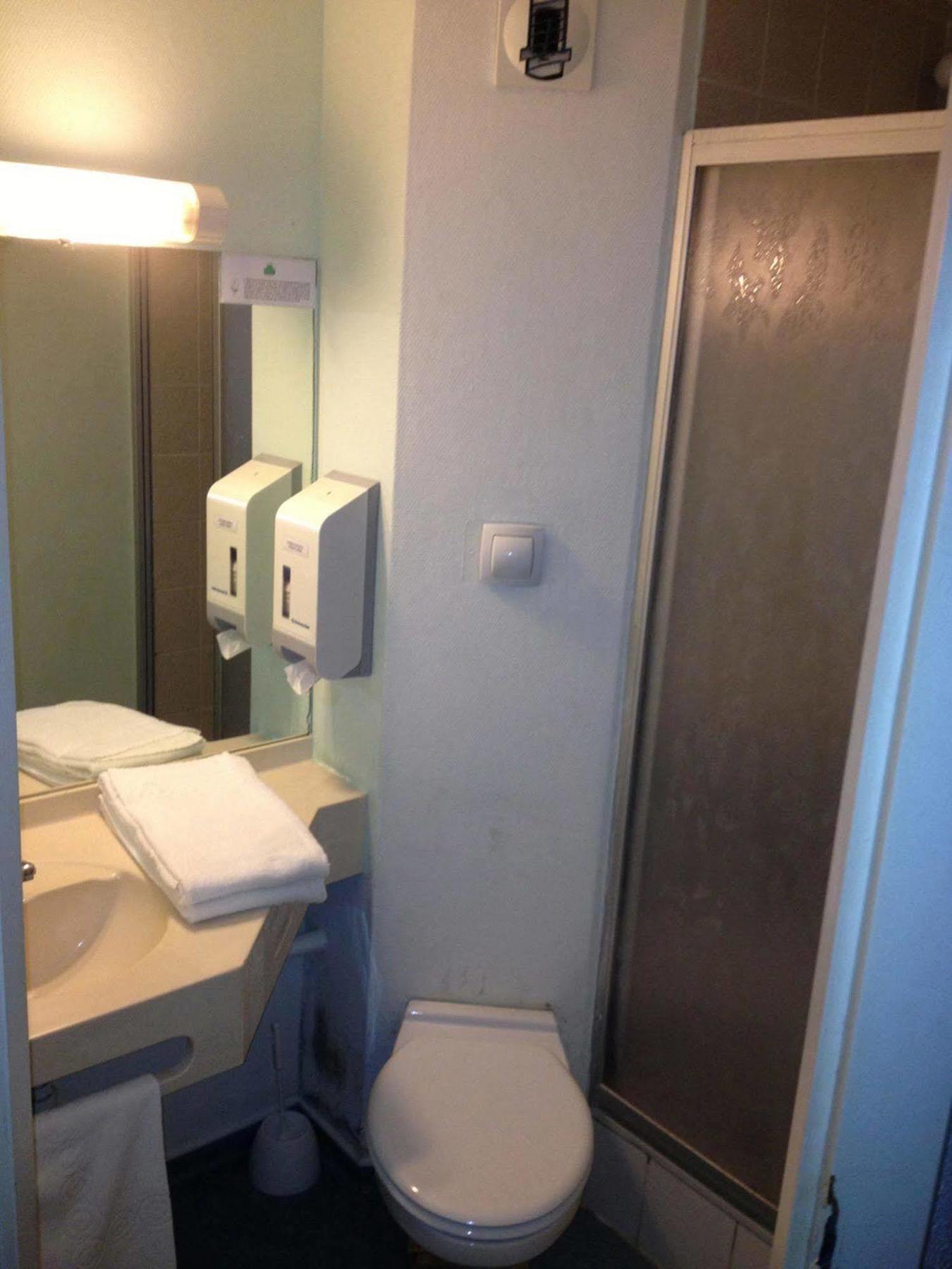 The Originals Boutique, Hotel Porte De Dieppe Сент-Обен-Сюр-Си Экстерьер фото